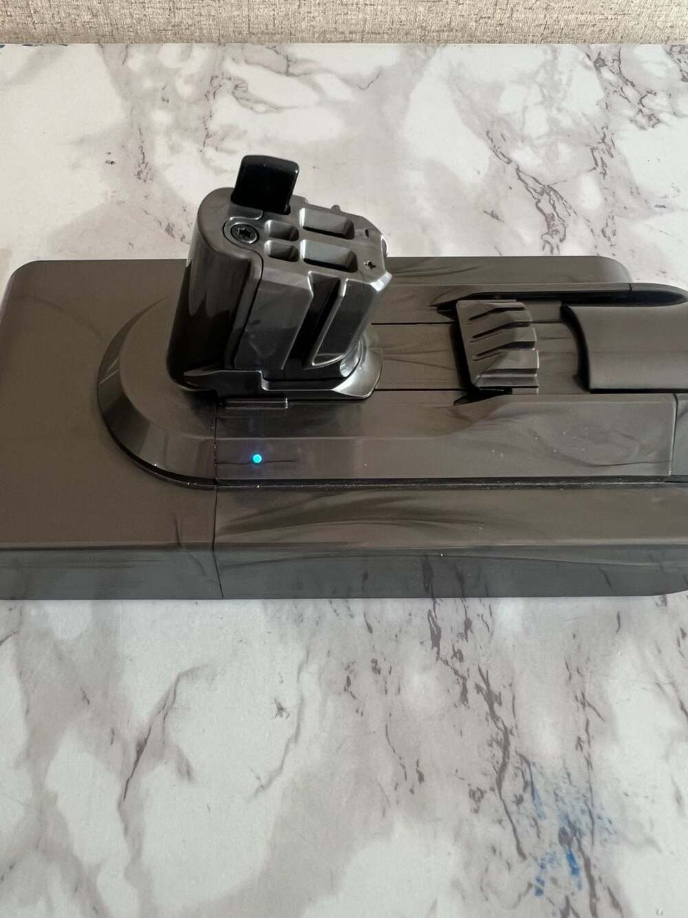 Dyson SV16 Battery Pack and Wall Docking Station Charger